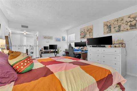 491 Ives Dairy Rd 202-5, Miami FL - photo 12 of 20