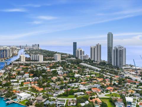 301 186th St, Sunny Isles Beach FL - photo 12 of 30