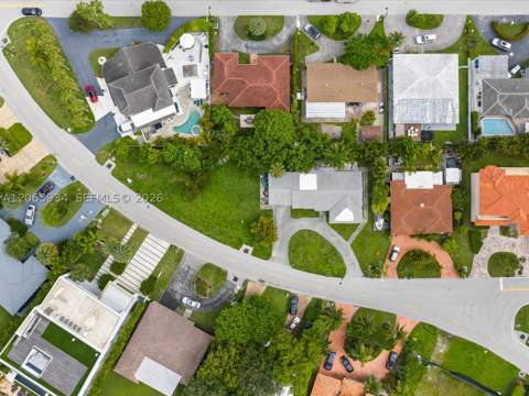 301 186th St, Sunny Isles Beach FL - photo 6 of 30