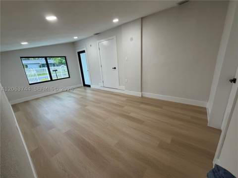 2310 NW 208th St, Miami Gardens FL - photo 13 of 18