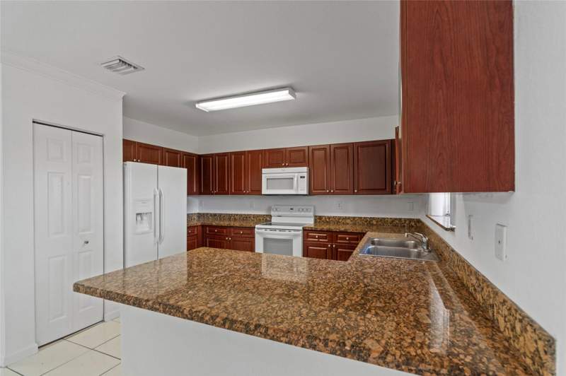 3 bedroom Townhouse at 16279 SW 56th Terrace 16279, Forest Lake Paradise, Miami — photo 5