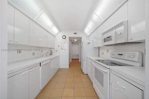 19707 Turnberry Way 6K, Aventura FL - photo 8 of 37