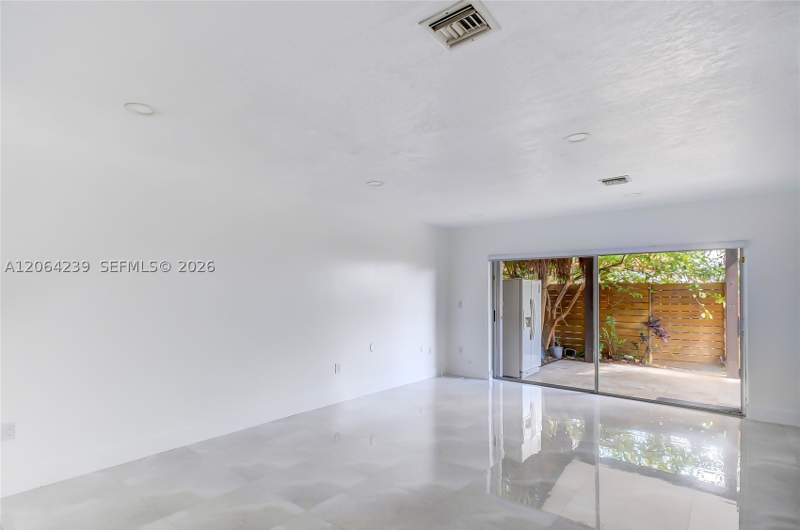 3 bedroom Townhouse at 12909 SW 61st Ter, Sunset Harbour Sec Vi, Miami — photo 3