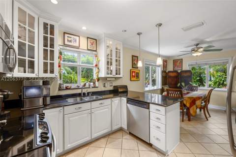 14 NW 109th St, Miami Shores FL - photo 8 of 24