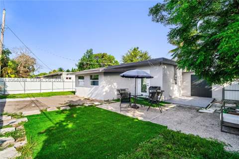 315 NW 106th St, Miami FL - photo 23 of 34