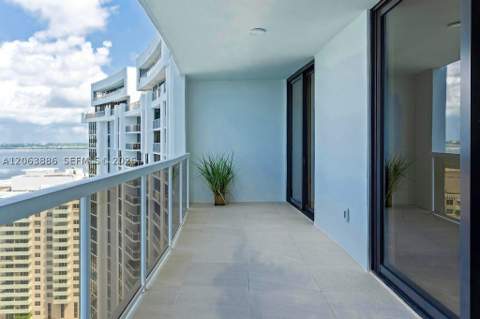 9 Island Ave 2306, Miami Beach FL - photo 10 of 36