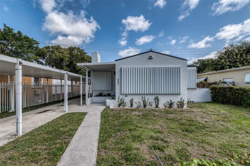 3 bedroom SingleFamilyResidence at 583 NW 47th Ter, BAY VISTA PARK AMD PL, Miami — photo 4