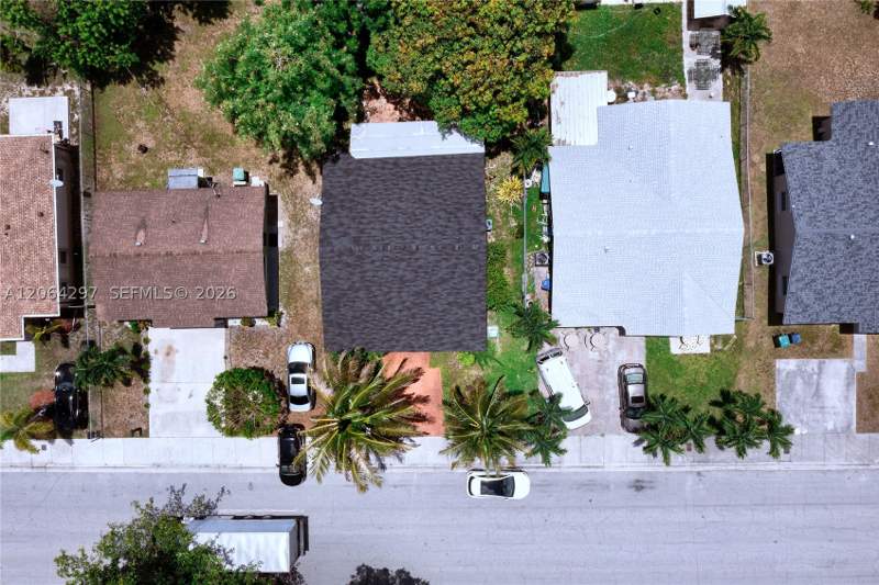 4 bedroom SingleFamilyResidence at 10360 SW 172nd St, Dixie Heights Garden, Miami — photo 3