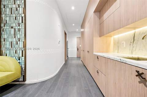 801 S Miami Ave 610, Miami FL - photo 11 of 36