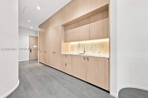 801 S Miami Ave 610, Miami FL - photo 12 of 36
