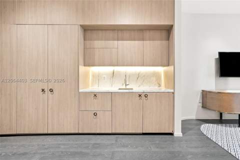 801 S Miami Ave 610, Miami FL - photo 14 of 36