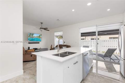 5622 NW 112th Ct, Doral FL - photo 10 of 46