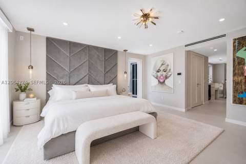 6203 Laguna Path N, Miami Beach FL - photo 16 of 45