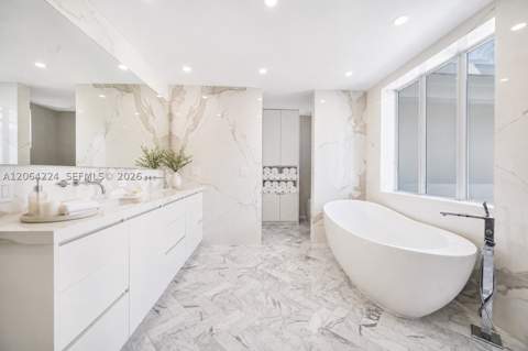 6203 Laguna Path N, Miami Beach FL - photo 19 of 45