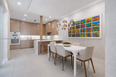 6203 Laguna Path N, Miami Beach FL - photo 7 of 45