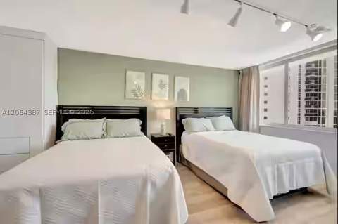 19201 Collins Ave 540, Sunny Isles Beach FL - photo 7 of 18
