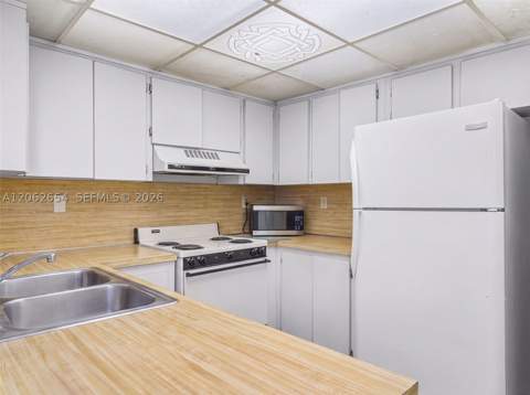 291 W Park Dr 9-201, Miami FL - photo 9 of 33
