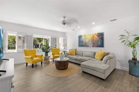 711 NE 72nd Ter, Miami FL - photo 13 of 50