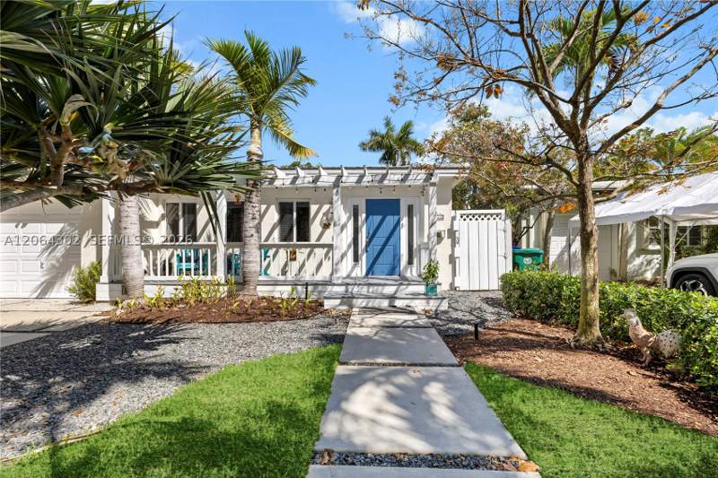 3 bedroom SingleFamilyResidence at 711 NE 72nd Ter, Belle Meade, Miami — photo 2