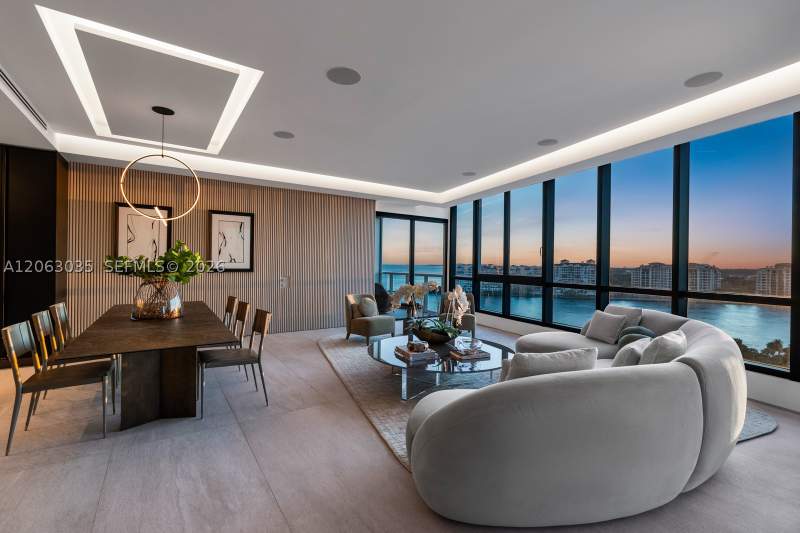 4 bedroom Condominium at 100 S Pointe Dr 1201/1202, Continuum On South Beach, Miami Beach — photo 2
