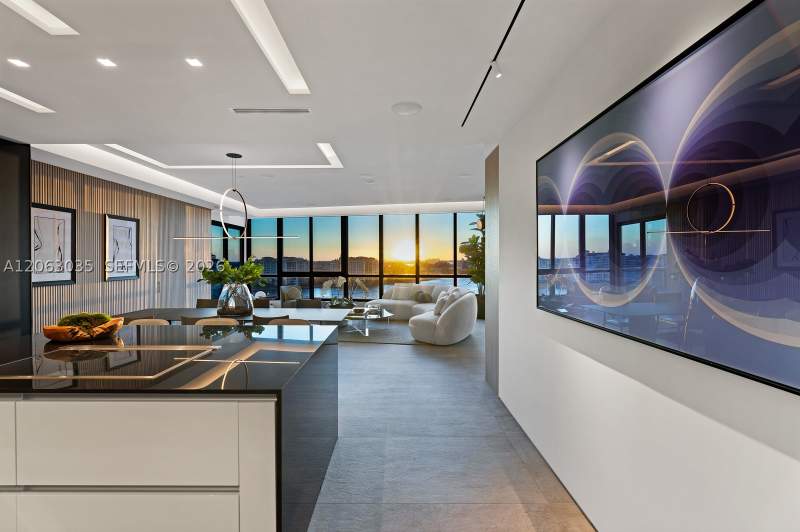 4 bedroom Condominium at 100 S Pointe Dr 1201/1202, Continuum On South Beach, Miami Beach — photo 3