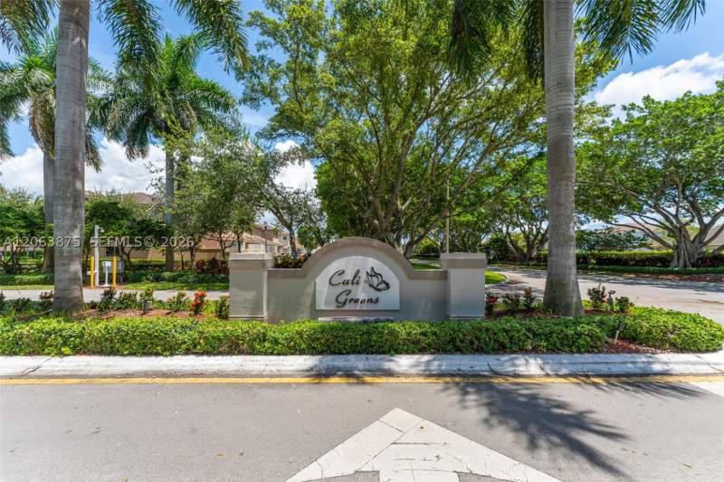 3 bedroom Townhouse at 2390 SE 17th Ter, Cali Greens, Homestead — photo 2