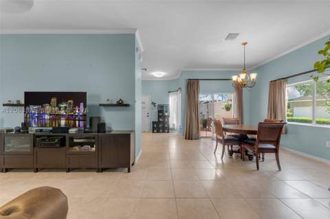 2390 SE 17th Ter, Homestead FL - photo 9 of 50