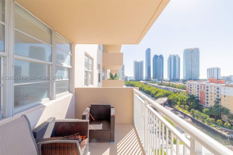 1 bedroom Condominium at 250 174th St 1201, Winston Towers 100 Condo, Sunny Isles Beach — photo 3