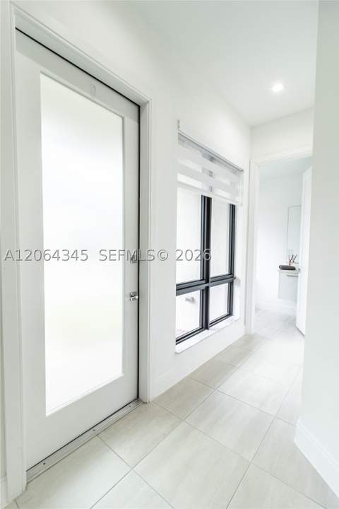 4311 NW 82nd Ave, Doral FL - photo 10 of 31