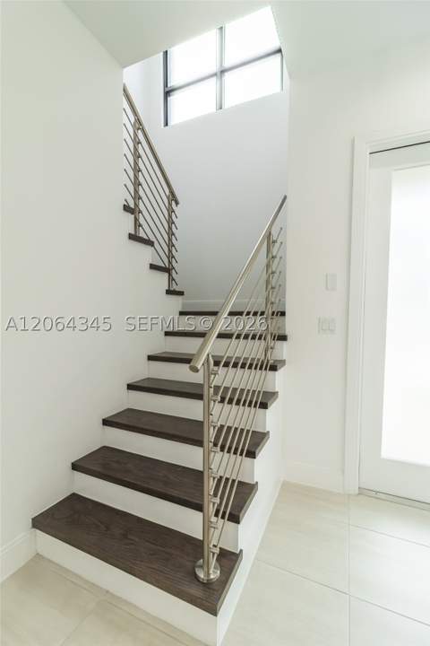 4311 NW 82nd Ave, Doral FL - photo 13 of 31