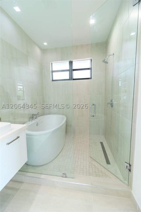 4311 NW 82nd Ave, Doral FL - photo 18 of 31