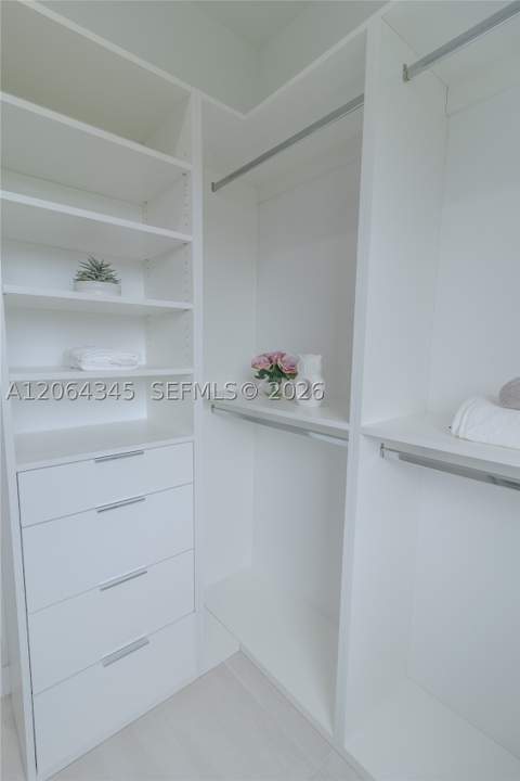 4311 NW 82nd Ave, Doral FL - photo 19 of 31