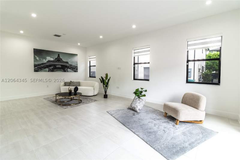 3 bedroom SingleFamilyResidence at 4311 NW 82nd Ave, Downtown Doral South Phas, Doral — photo 4
