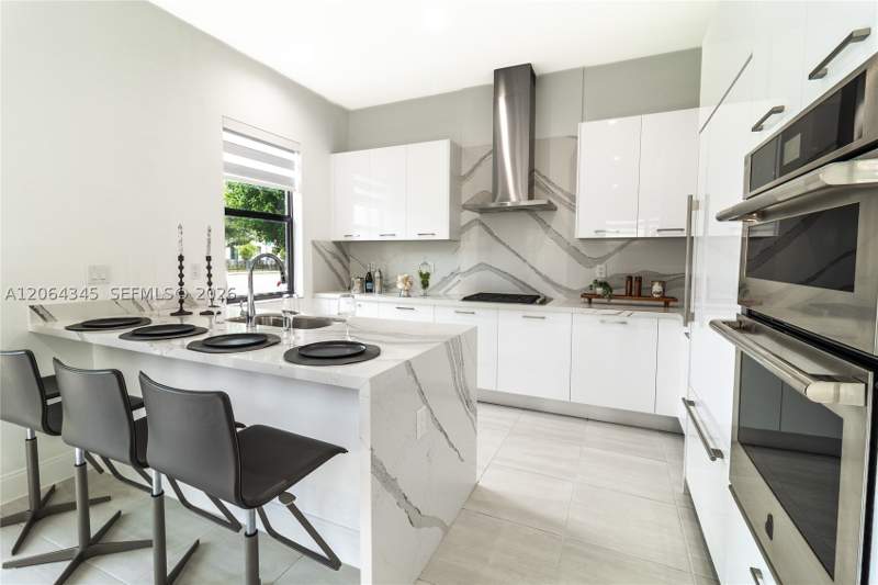 3 bedroom SingleFamilyResidence at 4311 NW 82nd Ave, Downtown Doral South Phas, Doral — photo 5