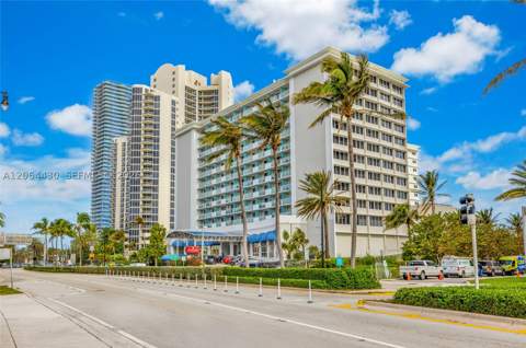 19201 N Collins Ave 1117, Sunny Isles Beach FL - photo 21 of 22