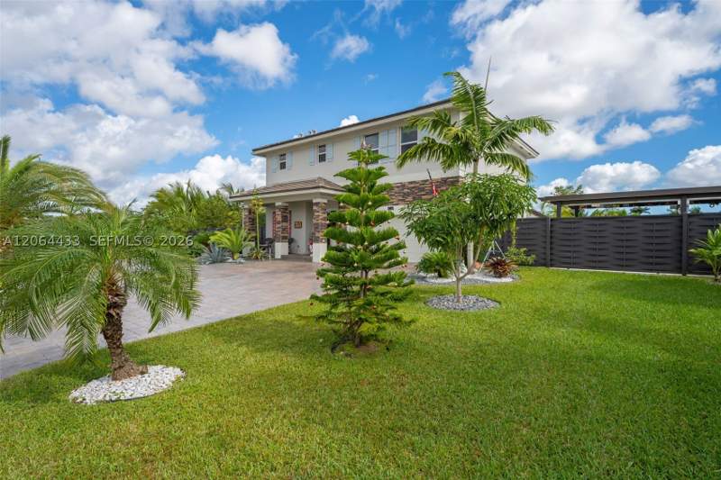 4 bedroom SingleFamilyResidence at 19815 SW 132nd Ct, Bright Homes, Miami — photo 4