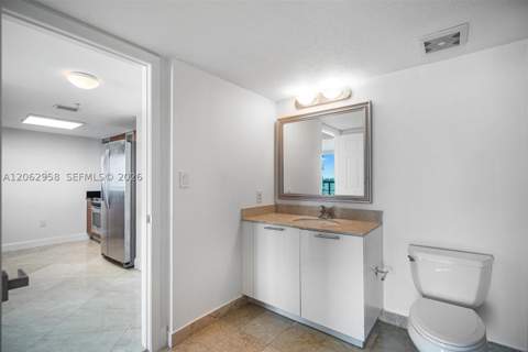 1800 N Bayshore Dr 2410, Miami FL - photo 13 of 24