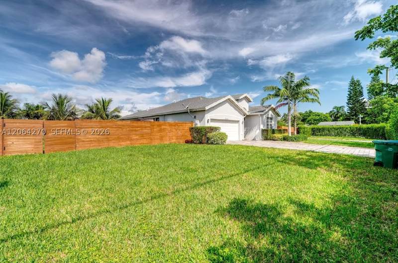 4 bedroom SingleFamilyResidence at 30600 SW 193rd Ave, Reese Estates, Homestead — photo 2