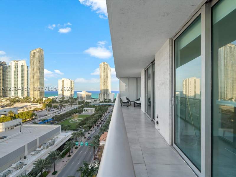 3 bedroom Condominium at 300 Sunny Isles Blvd 4-1405, Parque Towers Condo, Sunny Isles Beach — photo 2