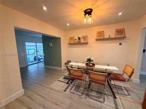 1525 SW 19th Ter, Miami FL - photo 6 of 37