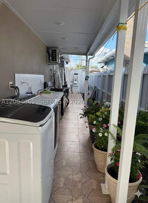 2118 NW 86th St, Miami FL - photo 10 of 11