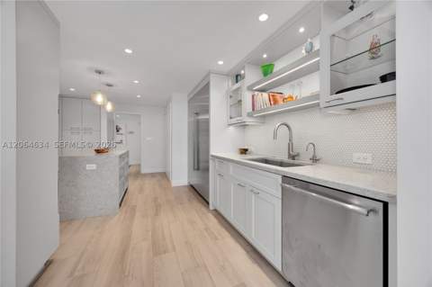 3 Grove Isle Dr C1402, Miami FL - photo 13 of 31