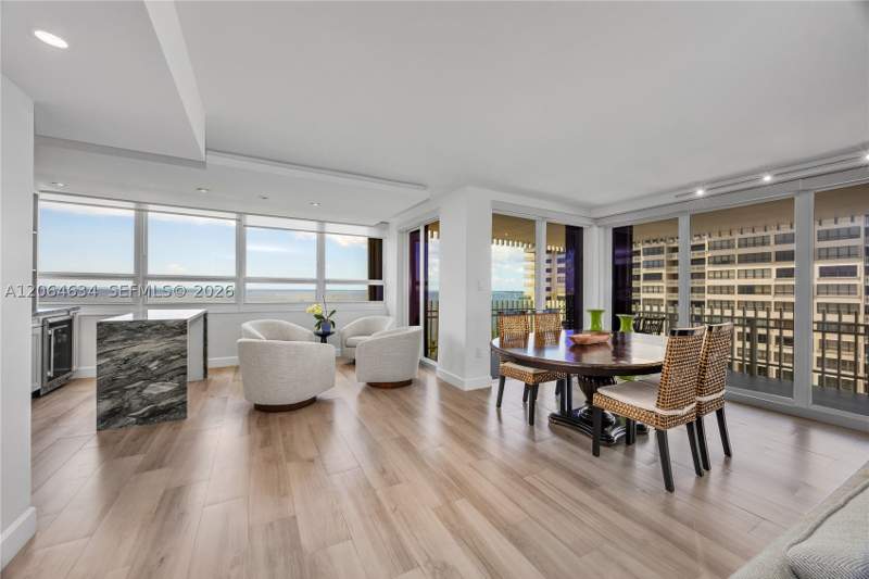 3 bedroom Condominium at 3 Grove Isle Dr C1402, Grove Isle Condo, Miami — photo 5