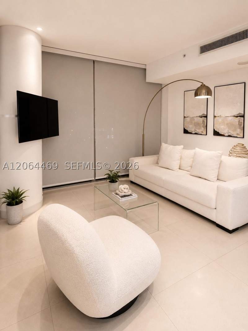 2 bedroom Condominium at 92 SW 3rd St 1210, Mint Condo, Miami — photo 4