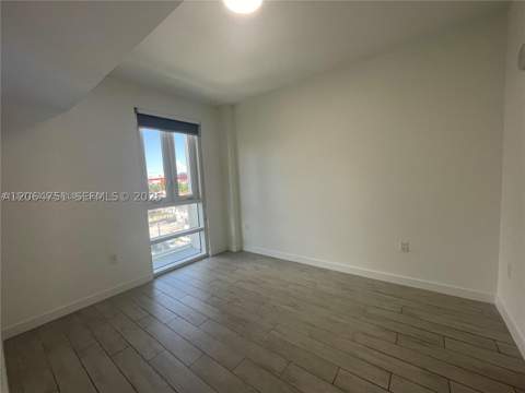 321 NE 26th St 512, Miami FL - photo 17 of 33
