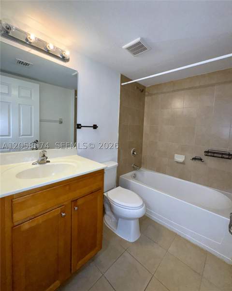 22441 SW 88th Pl 201-5, Cutler Bay FL - photo 13 of 19