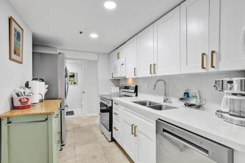 1717 N Bayshore Drive A-1041, Miami FL - photo 21 of 37
