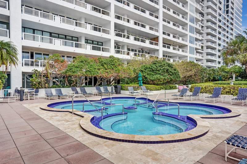 2 bedroom Condominium at 1717 N Bayshore Drive A-1041, Venetia Condo, Miami — photo 5