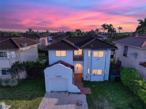 14137 SW 164th Ter, Miami FL - photo 6 of 35