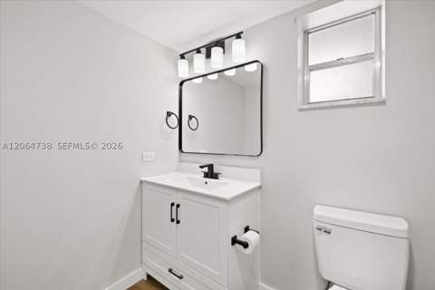 447 NE 195 th St 414, Miami FL - photo 6 of 18